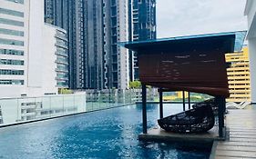 Reizz Residence By Nexus Suites